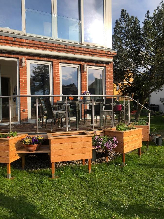 Stadtvilla Bruegemann Mit Terrasse & Parkplatz - Abc136 By AbcWißmar Exterior foto