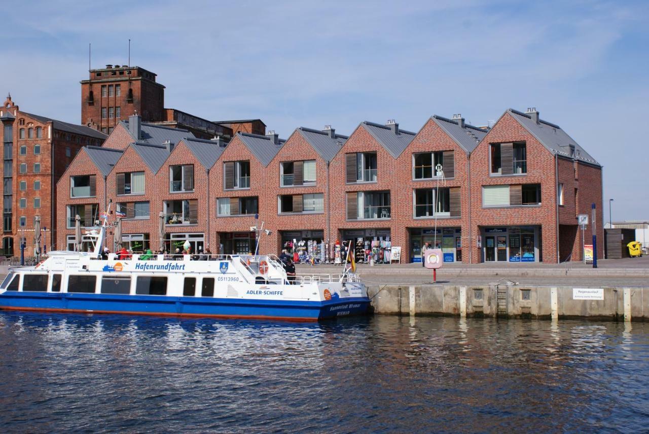 Stadtvilla Bruegemann Mit Terrasse & Parkplatz - Abc136 By AbcWißmar Exterior foto